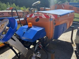 Kamionski posipalniki za sol in tekočino